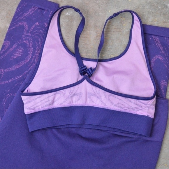 Fabletics ELIZA Leggings & Sports Bra Set - Picture 8 of 9